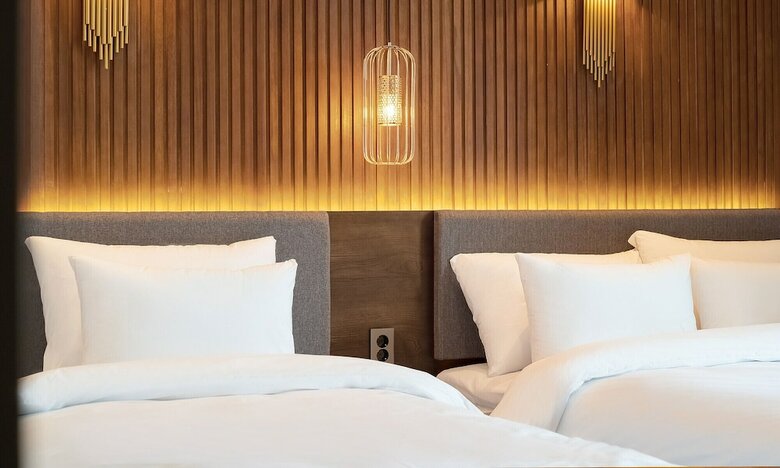 Stubborn Hotel