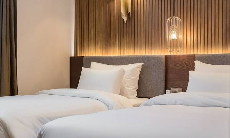 Stubborn Hotel