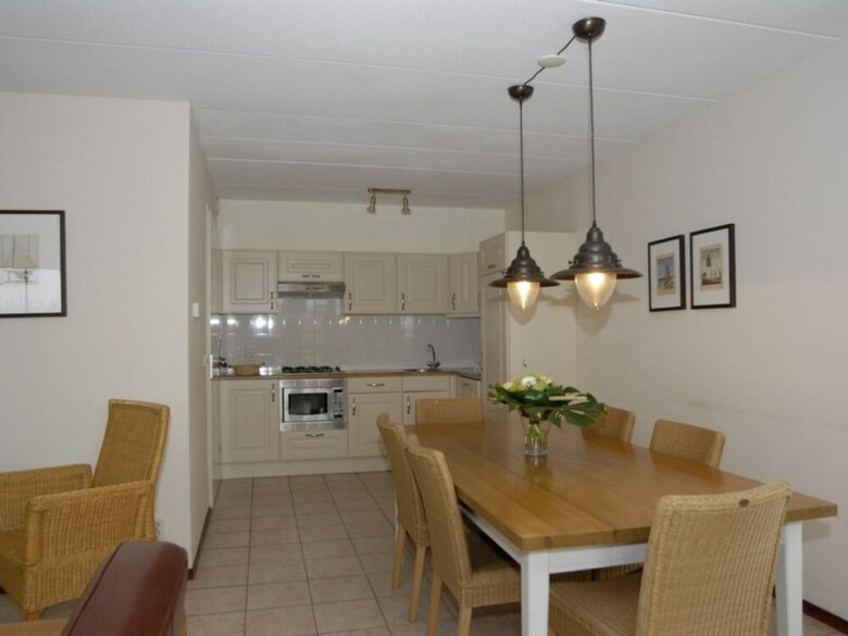 Thatched Villa With Dishwasher, 1.5 Km. From The Beach