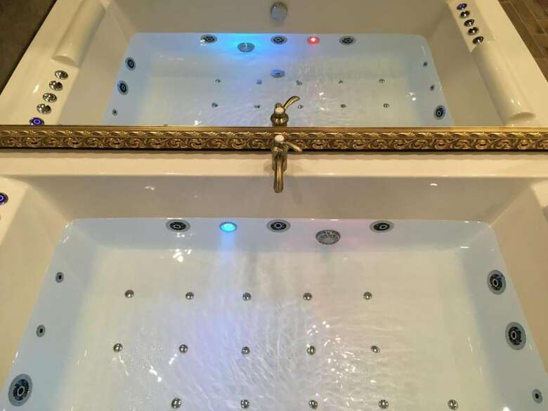 Hotel Central Business Suites Jacuzzi
