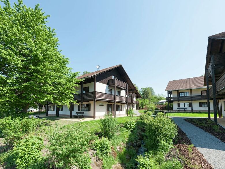 Apartment With Balcony And Oven, At A Nature Reserve Area