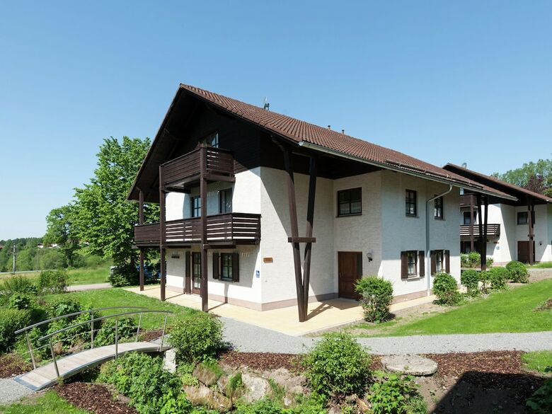 Apartment With Balcony And Oven, At A Nature Reserve Area