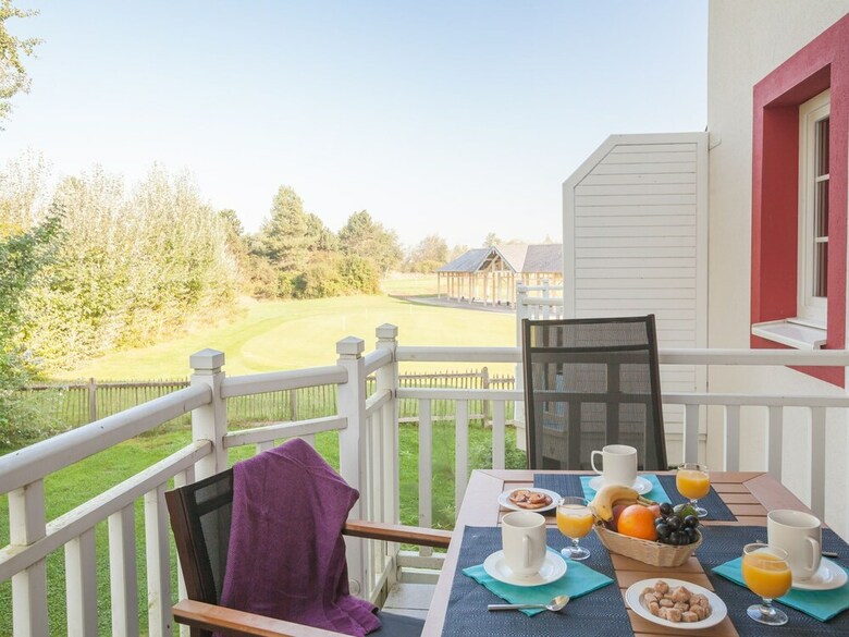 Apartamento Comfortable House With Dishwasher, Located In Nature Reserve
