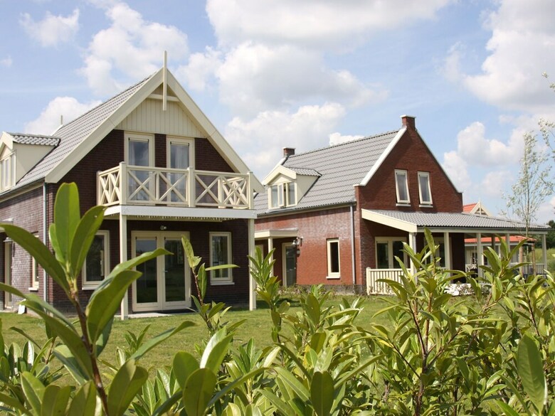 Comfortable Detached Villa With Washing Machine, In Nature