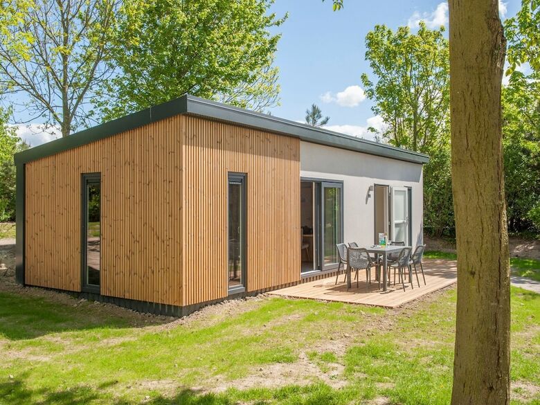 Modern Chalet With Microwave, Beach Within Walking Distance