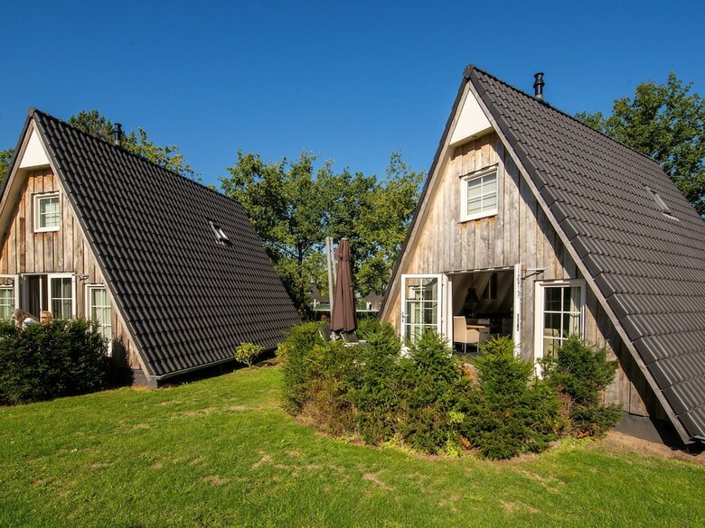 Romantic Cottage With A Sun Shower, In Natural Surroundings