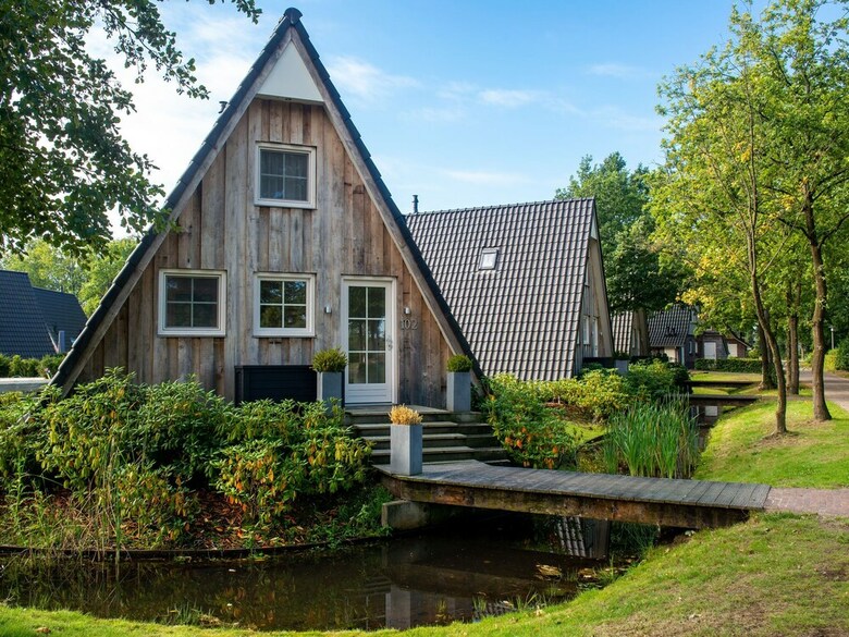 Romantic Cottage With A Sun Shower, In Natural Surroundings