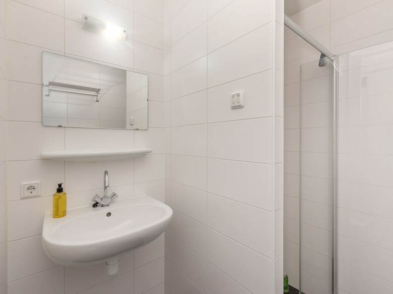 Luxury Chalet With Two Bathrooms, 2 Km From The Sea On Texel