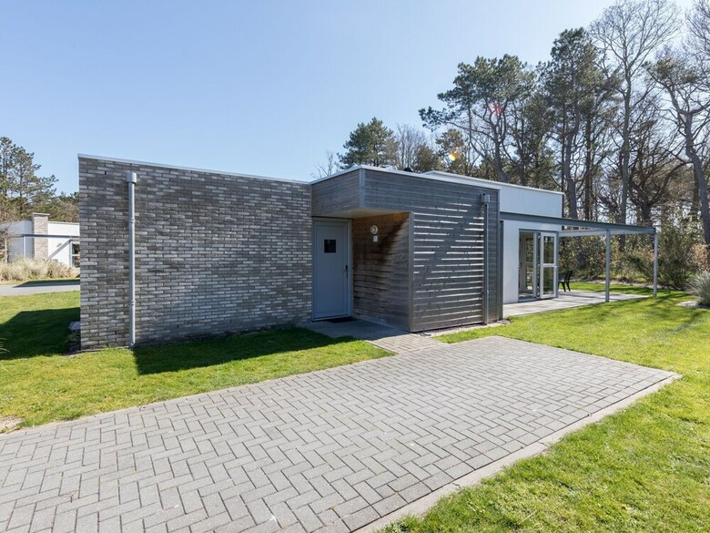 Luxury Chalet With Two Bathrooms, 2 Km From The Sea On Texel