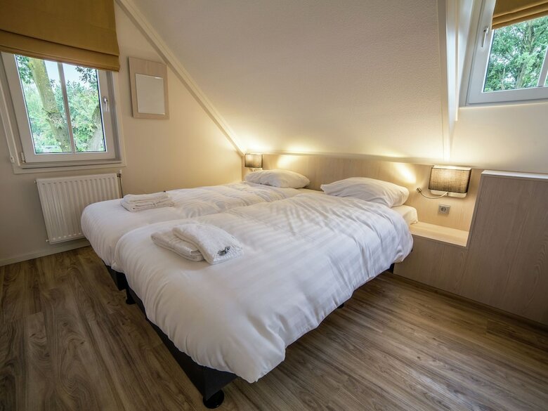 Luxurious Villa With Whirlpool And Wifi, 4km From Maastricht