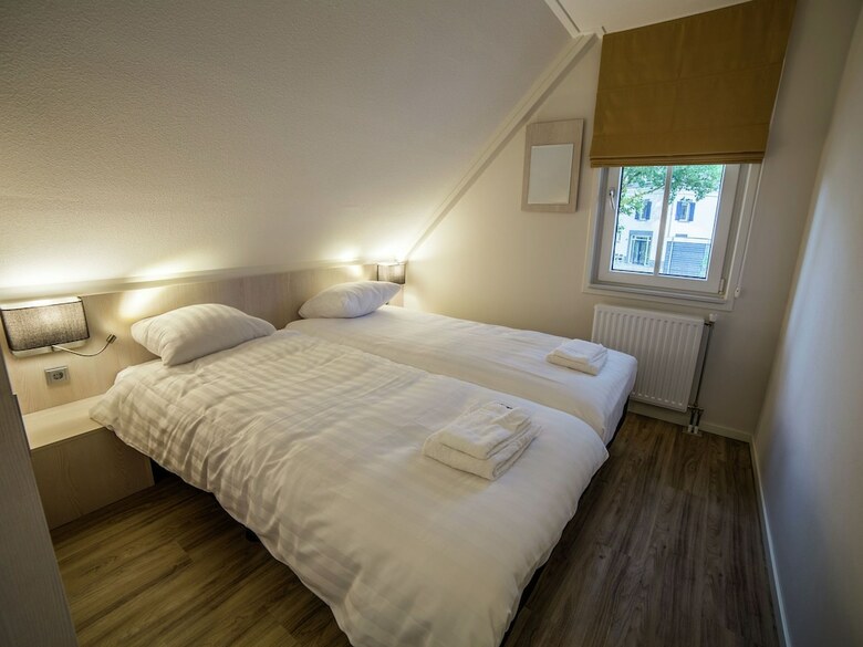 Luxurious Villa With Whirlpool And Wifi, 4km From Maastricht