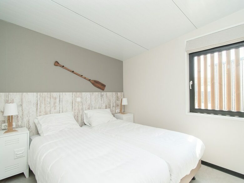 Comfortable Lodge With Dishwasher, In Bloemendaal