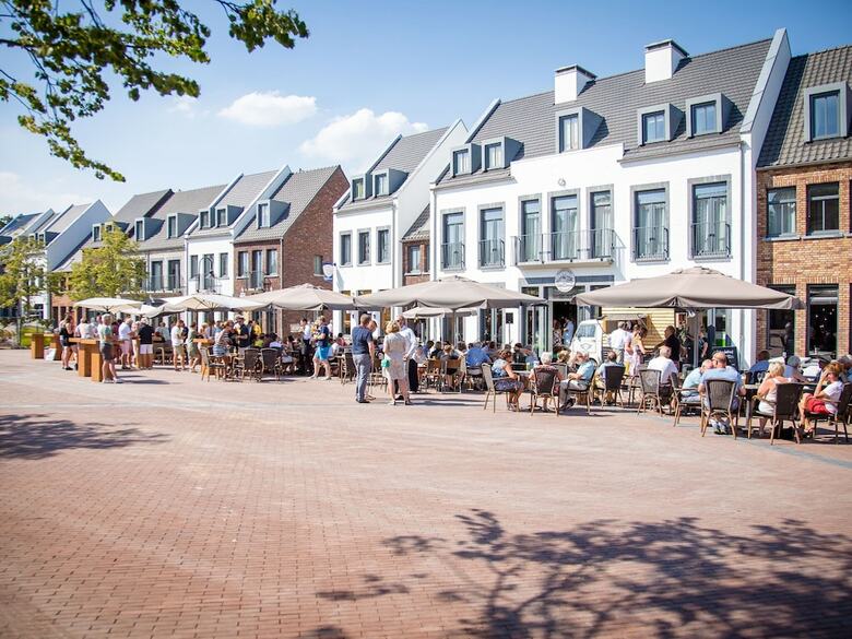 Comfy, Modern Apartment, At 4 Km. From Maastricht