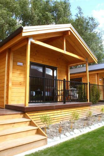 Kingston Top 10 Holiday Park