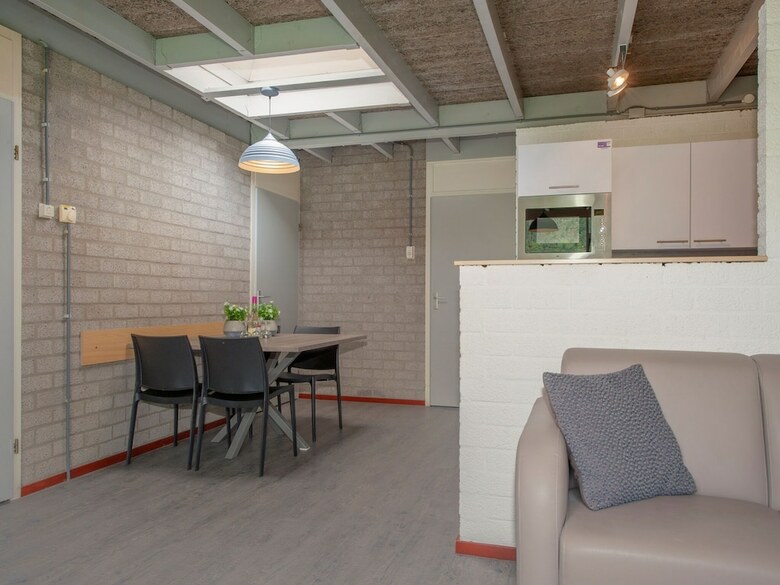 Restyled Bungalow With Dishwasher Near A Nature Reserve