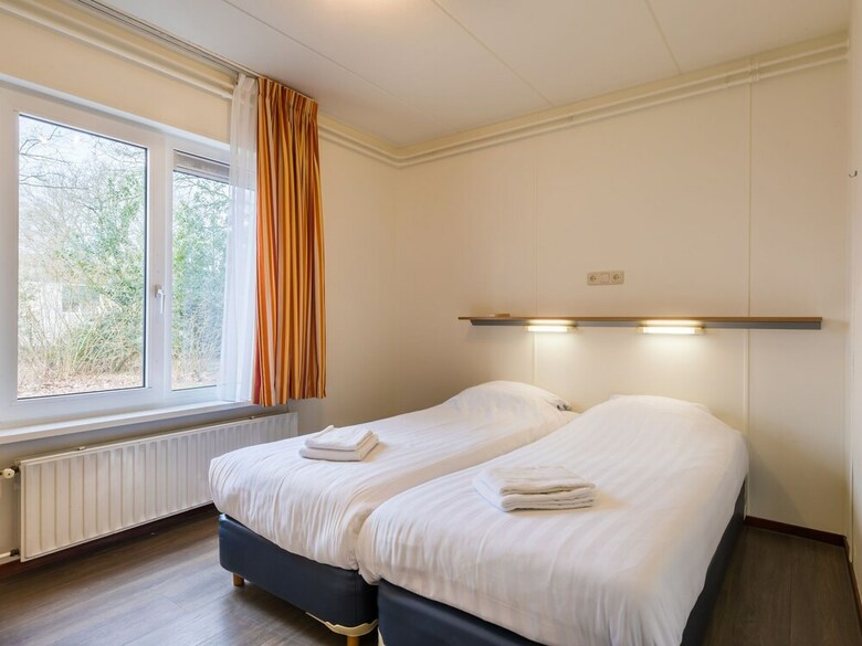 Comfortable Bungalow With Dishwasher, Near Hunebedcentrum