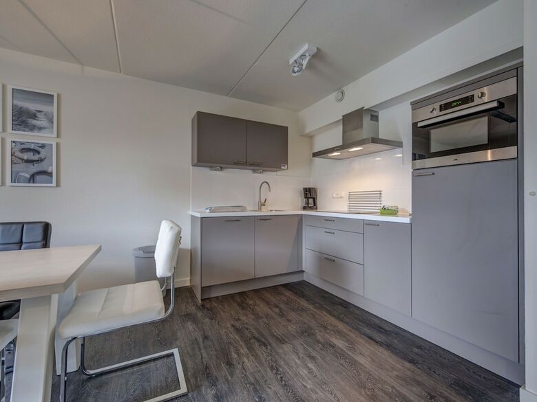 Restyled Villa With Dishwasher, 1km From The Beach