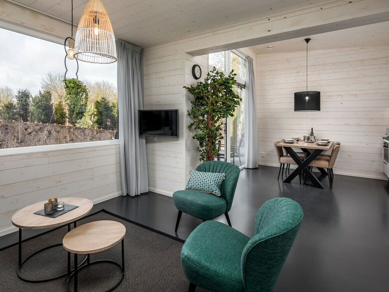 Modern Lodge With Combi-microwave Within Green Surroundings