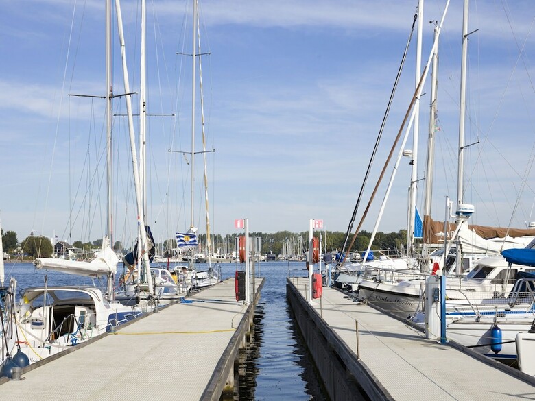 Modern Villa With 3 Bathrooms, Located Close To Lake Veere