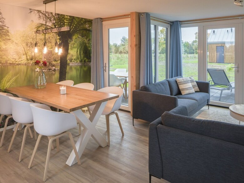 Modern Villa With 3 Bathrooms, Located Close To Lake Veere
