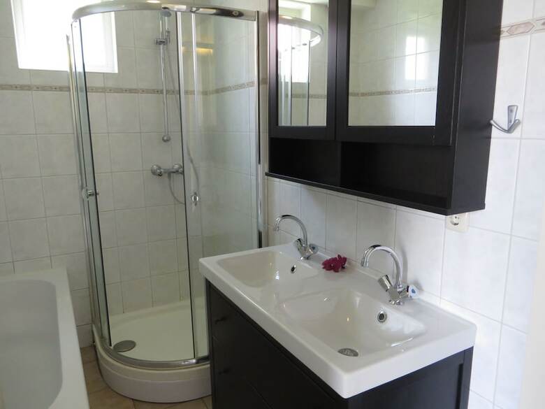 Detached House With Dishwasher, At Only 19 Km. From Hoorn
