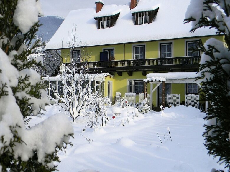 Cozy Apartment In Feld Am See Near Ski Slopes