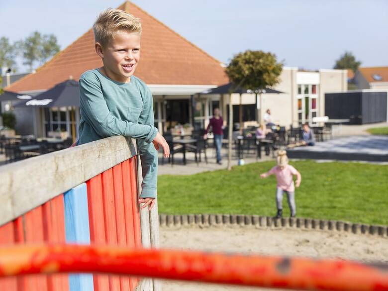 Spacious Holiday Home In Renesse Near North Sea