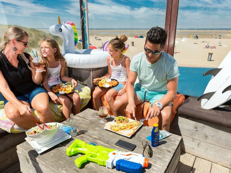 Comfy Lodge With Combi-microwave, Beach At 500 M