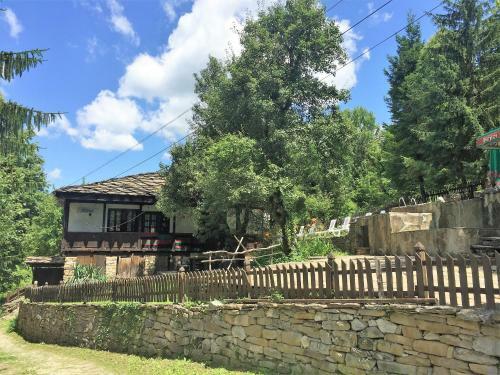 Dzhelepova Guest House