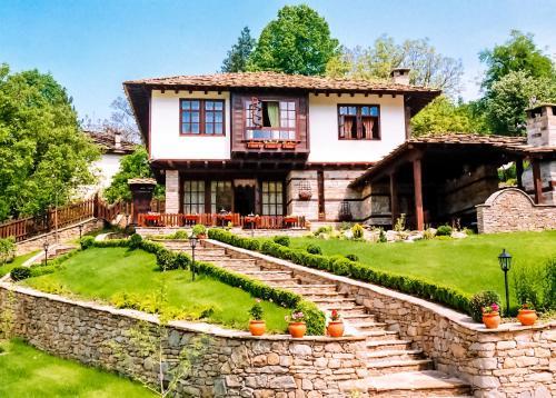 Sharlopova Guest House