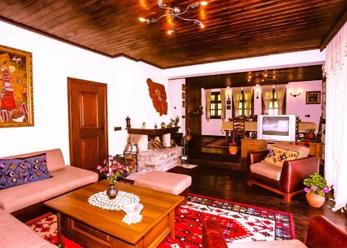 Sharlopova Guest House