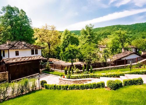 Sharlopova Guest House