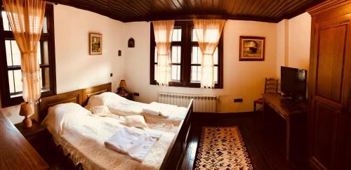 Sharlopova Guest House