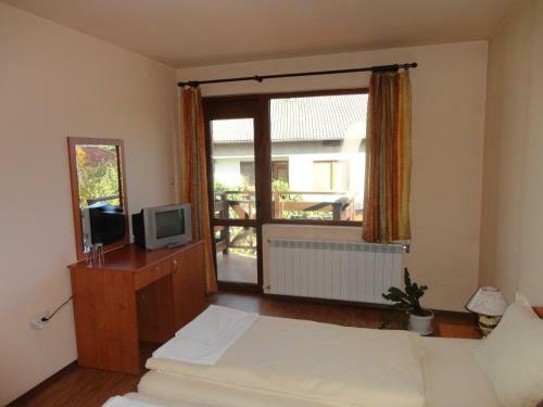 Saint Nikola Family Hotel