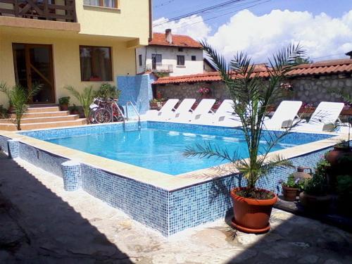 Saint Nikola Family Hotel
