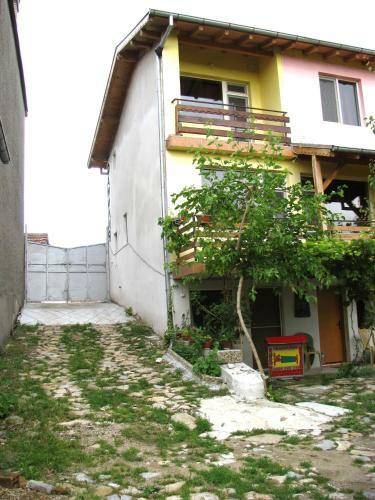 Hostal Guest House Family