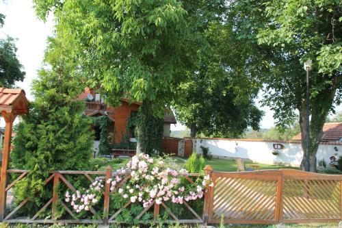 Hostal Orehite Guest House