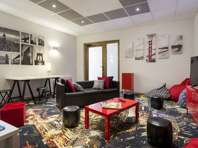 Valley-view Apartment Near Ski Lift And Skiing Area