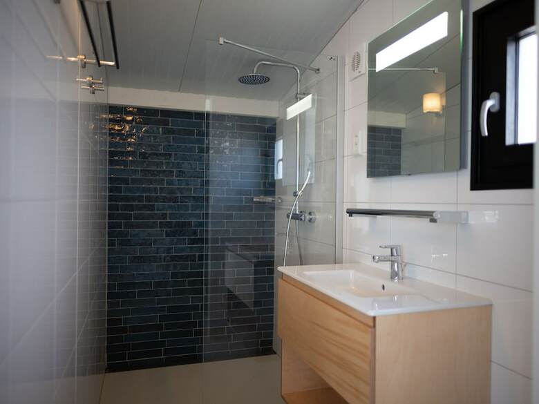 Modern Lodge With Dishwasher, 100 M From The Beach