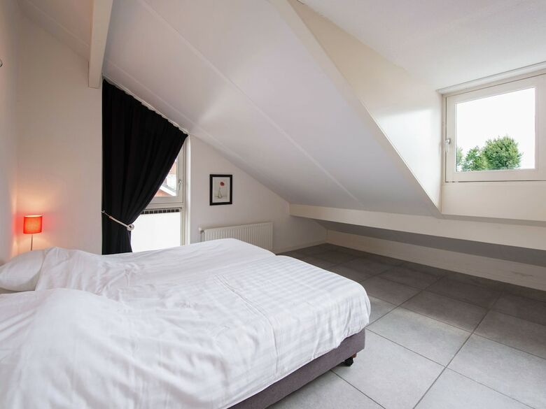 Nice House With Dishwasher, Not Far From Amsterdam