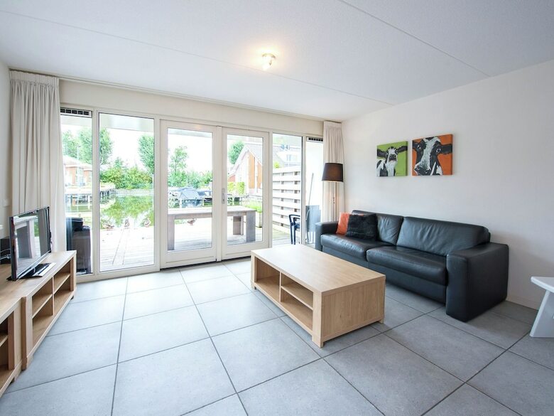 Nice House With Dishwasher, Not Far From Amsterdam
