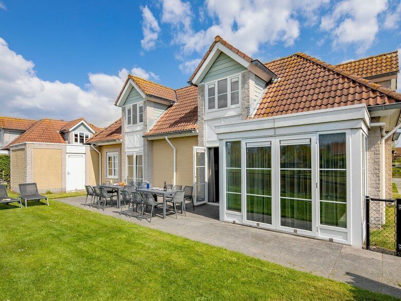 Restyled Villa With Dishwasher And Whirlpool, Sea At 1 Km