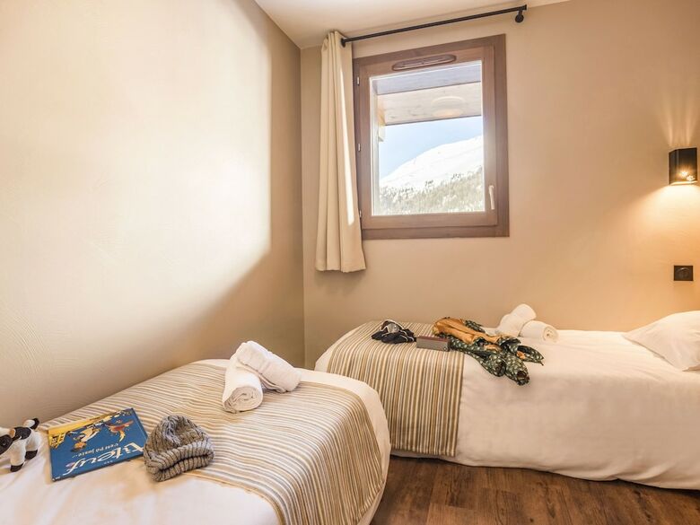Attractive Apartment In A Chalet Directly On The Ski Slope