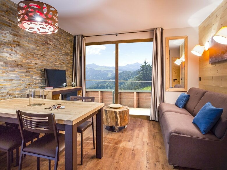 Attractive Apartment In A Chalet Directly On The Ski Slope