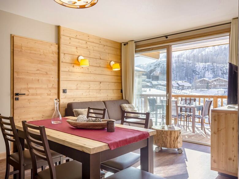 Attractive Apartment In A Chalet Directly On The Ski Slope