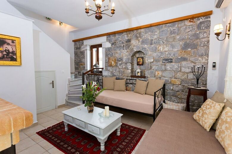 Villa Pleiades