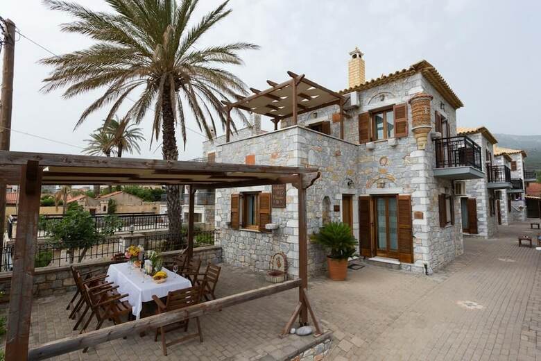 Villa Pleiades