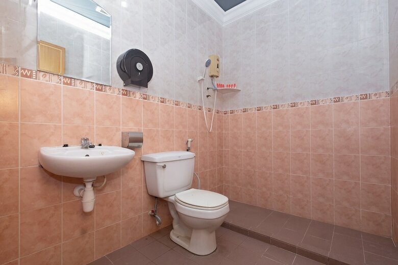 Oyo 90050 V Hotel
