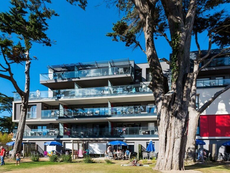 Comfortable Apartment With A Balcony Near The Beach