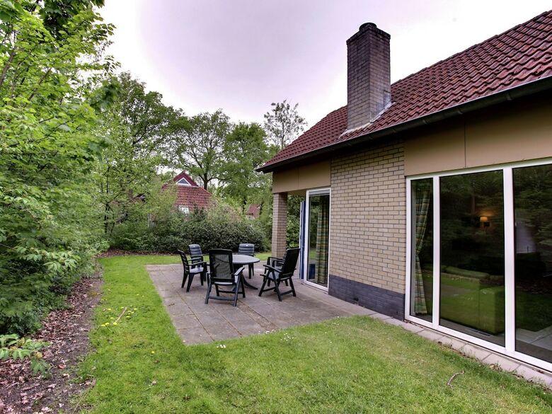 Cozy Holiday Home With A Fireplace, Near Zwolle